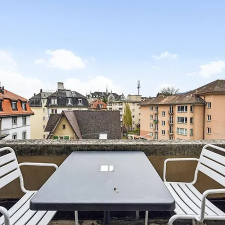 アパート For Explorers 222