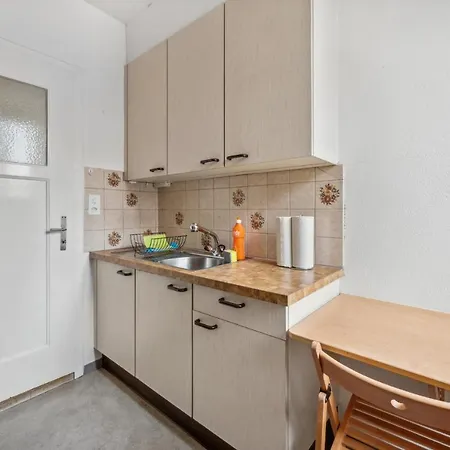 アパート For Explorers 222 *