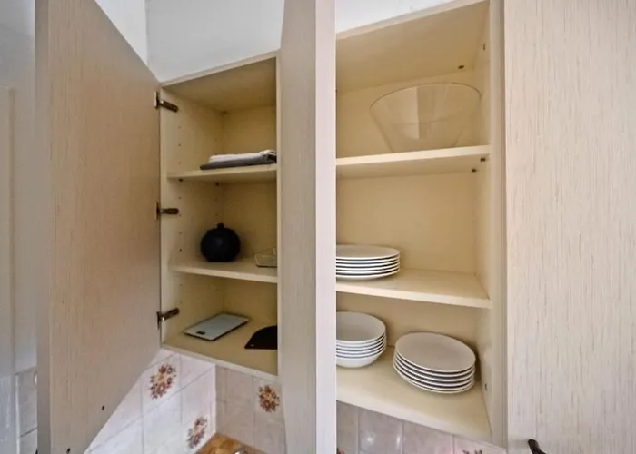 For Explorers 222 * Zurich