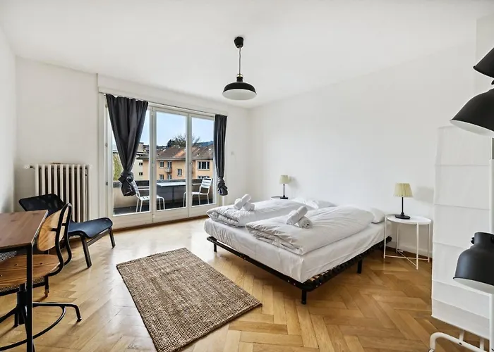 For Explorers 222 * Zürich