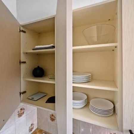 For Explorers 222 * Zúrich